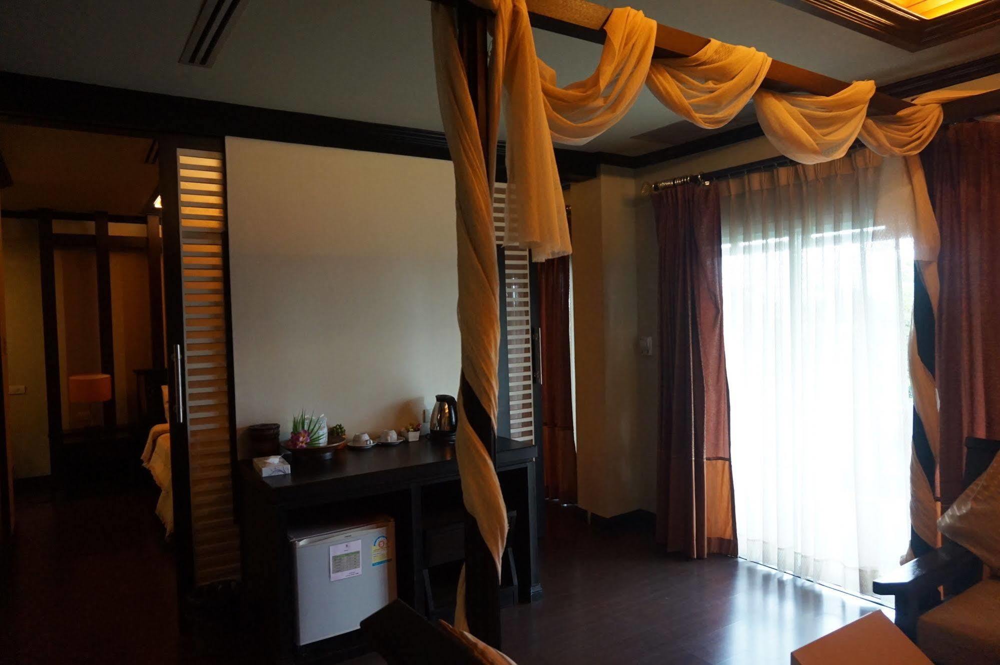 Narakul Resort Hotel Khon Kaen Eksteriør billede
