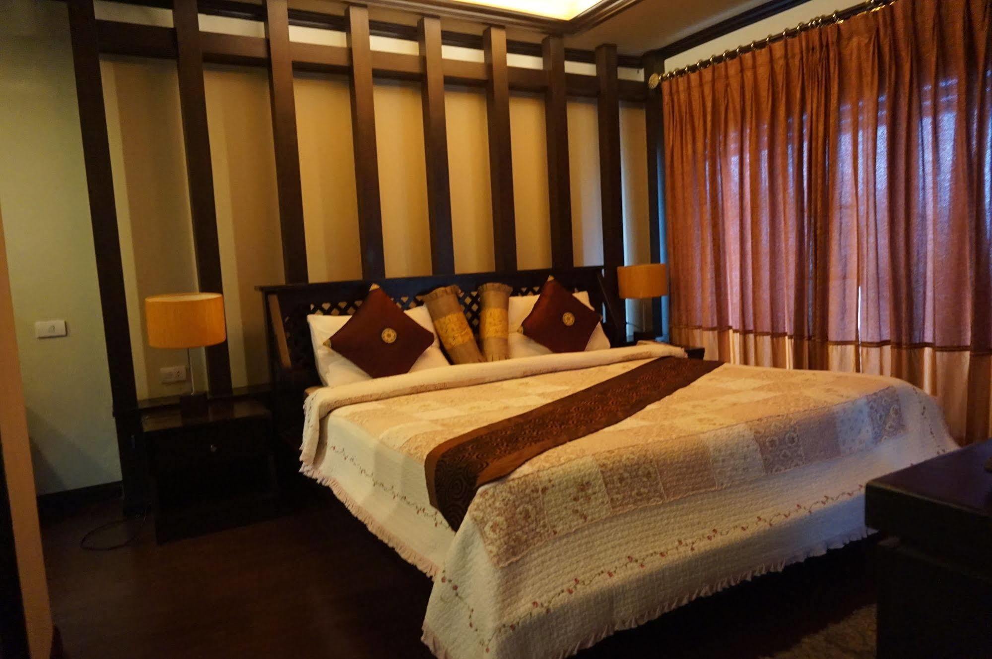 Narakul Resort Hotel Khon Kaen Eksteriør billede