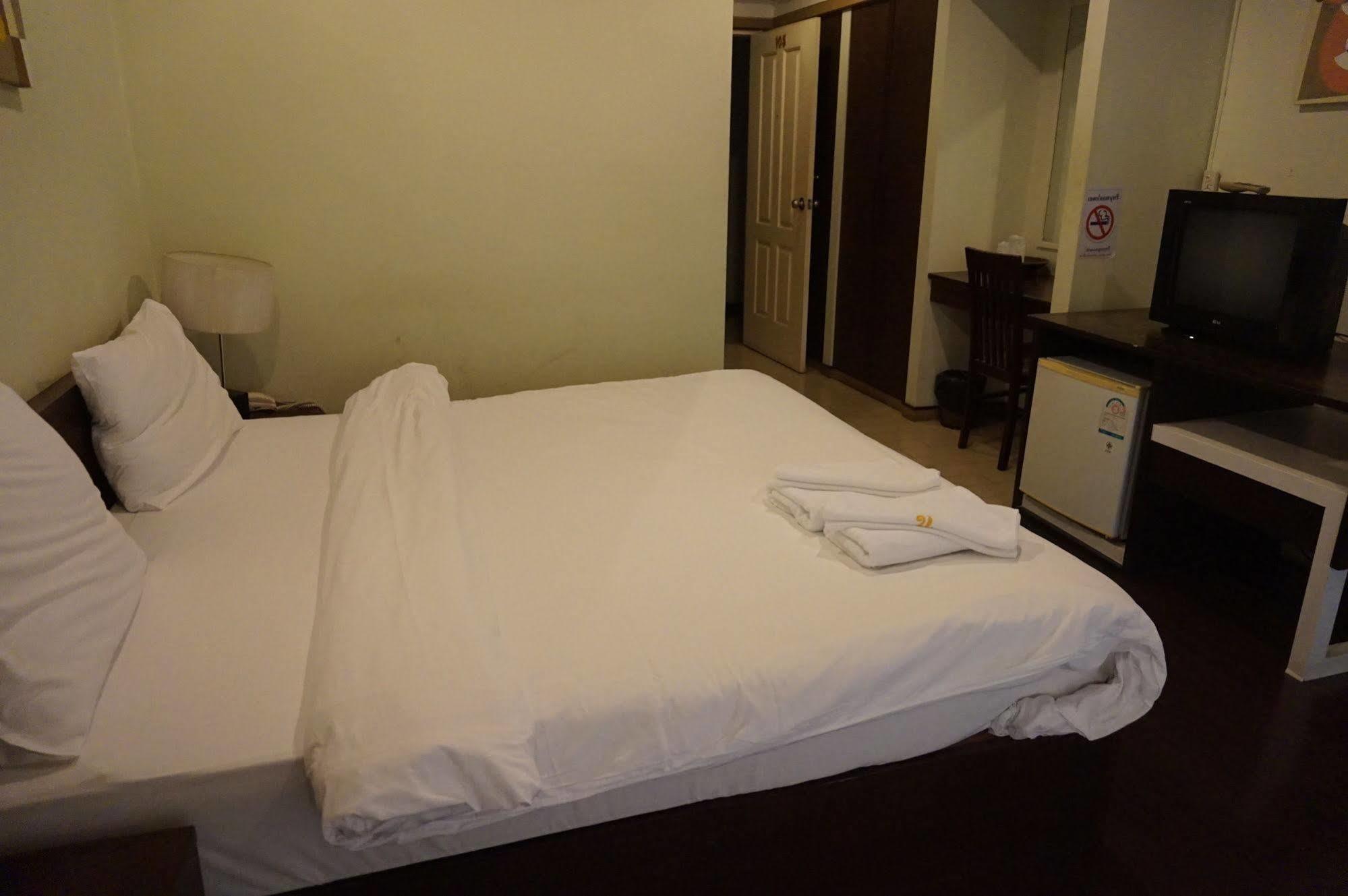 Narakul Resort Hotel Khon Kaen Eksteriør billede